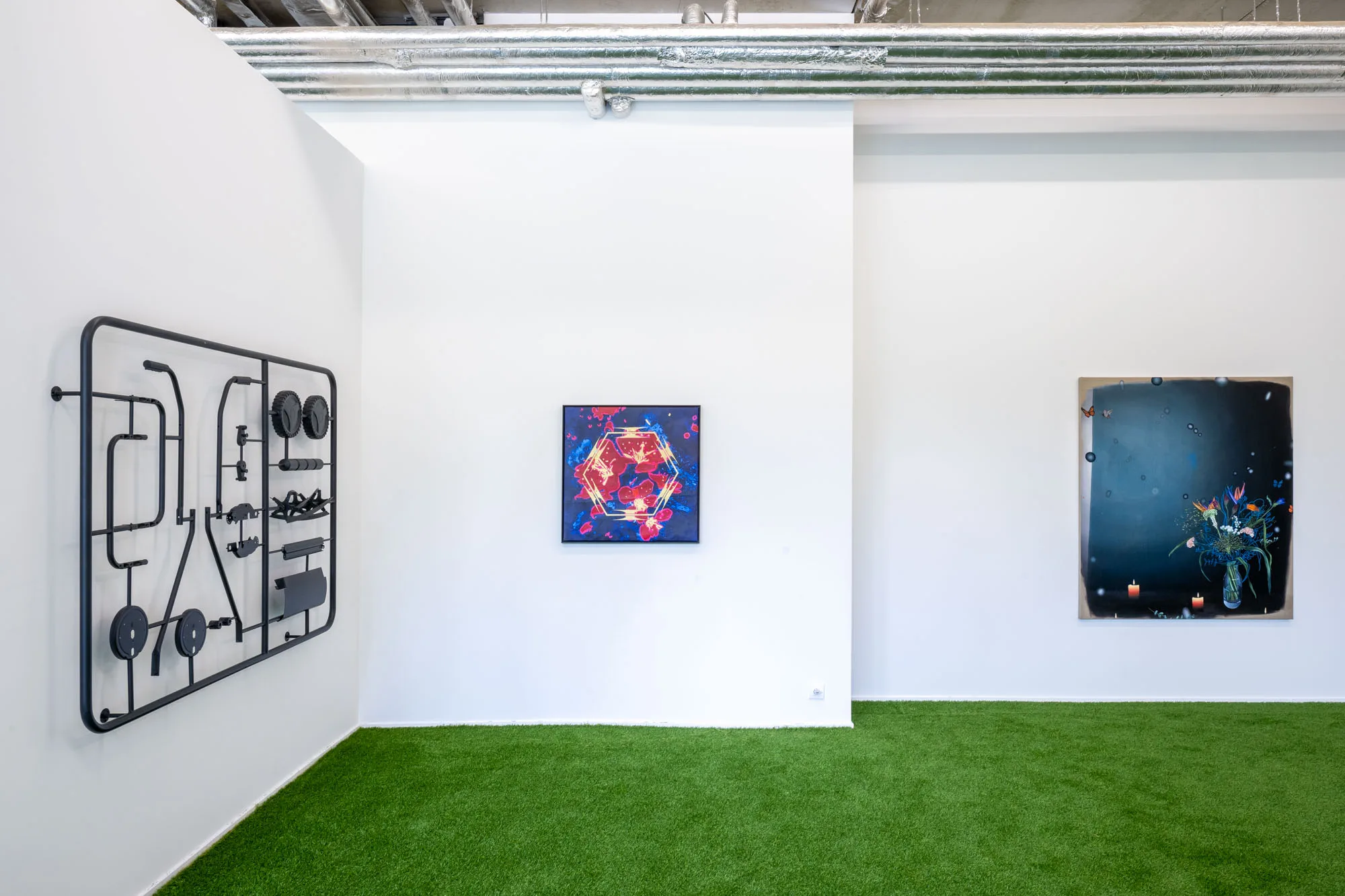 2022 - Infinite Flowers - Plus-One Gallery (BE) (1 of 2)